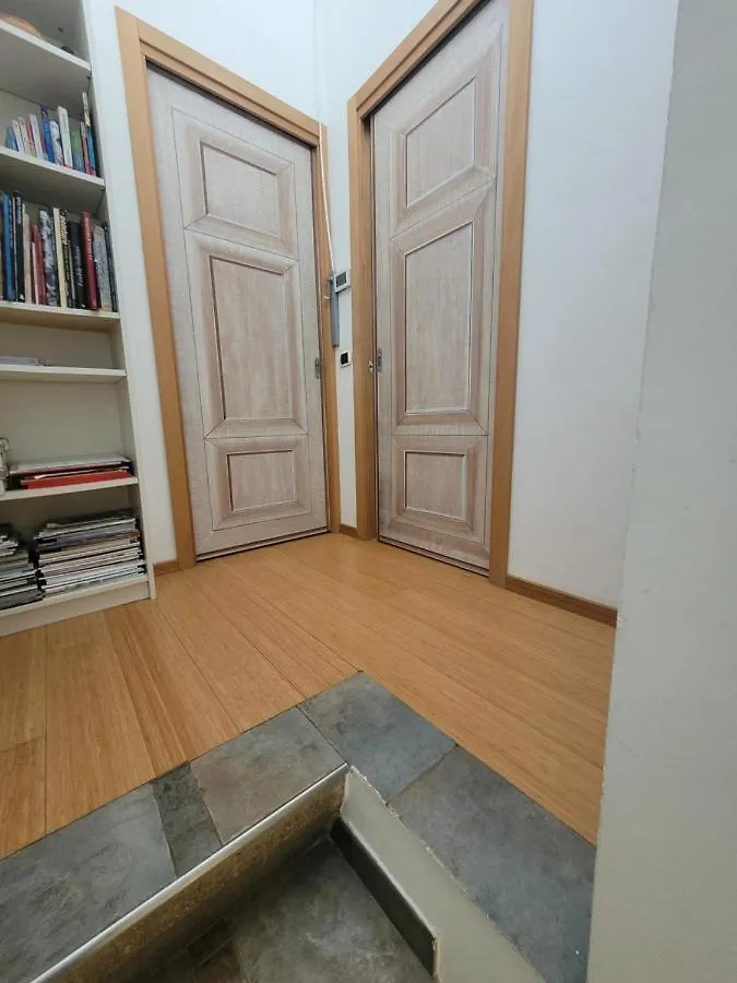 Homestay Stanza In Villa Con Giardino Milan